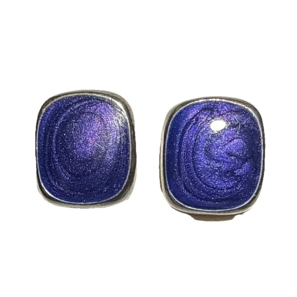 Vintage Shimmering Indigo Blue Stud Pierced Earrings J15-16